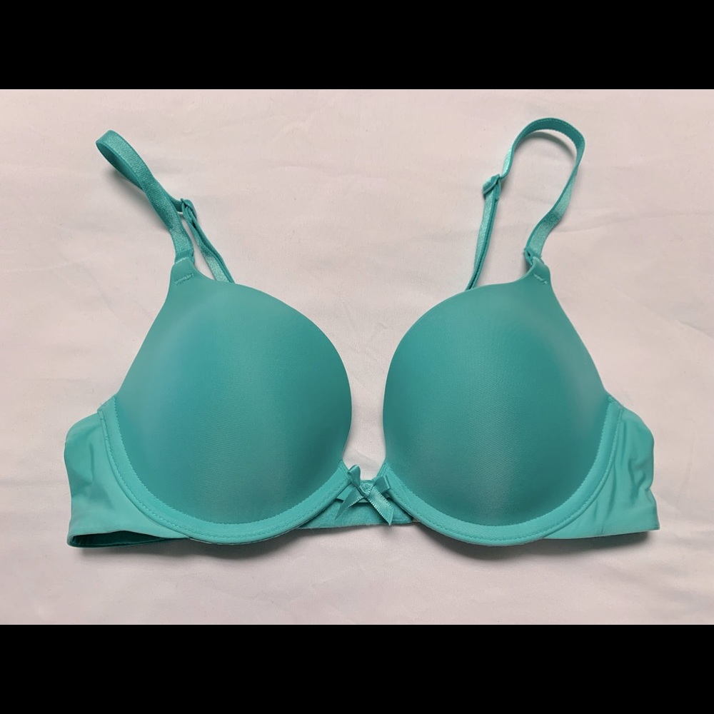 Victoria’s Secret Push-up Bra / Size 32B